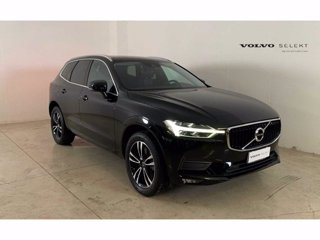 VOLVO XC60 Momentum Pro, B4 AWD mild hybrid (D) automatico